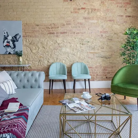 Plum Guide - The Golden Son Apartman Lisboa