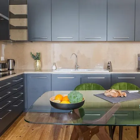 Plum Guide - The Golden Son Appartement *